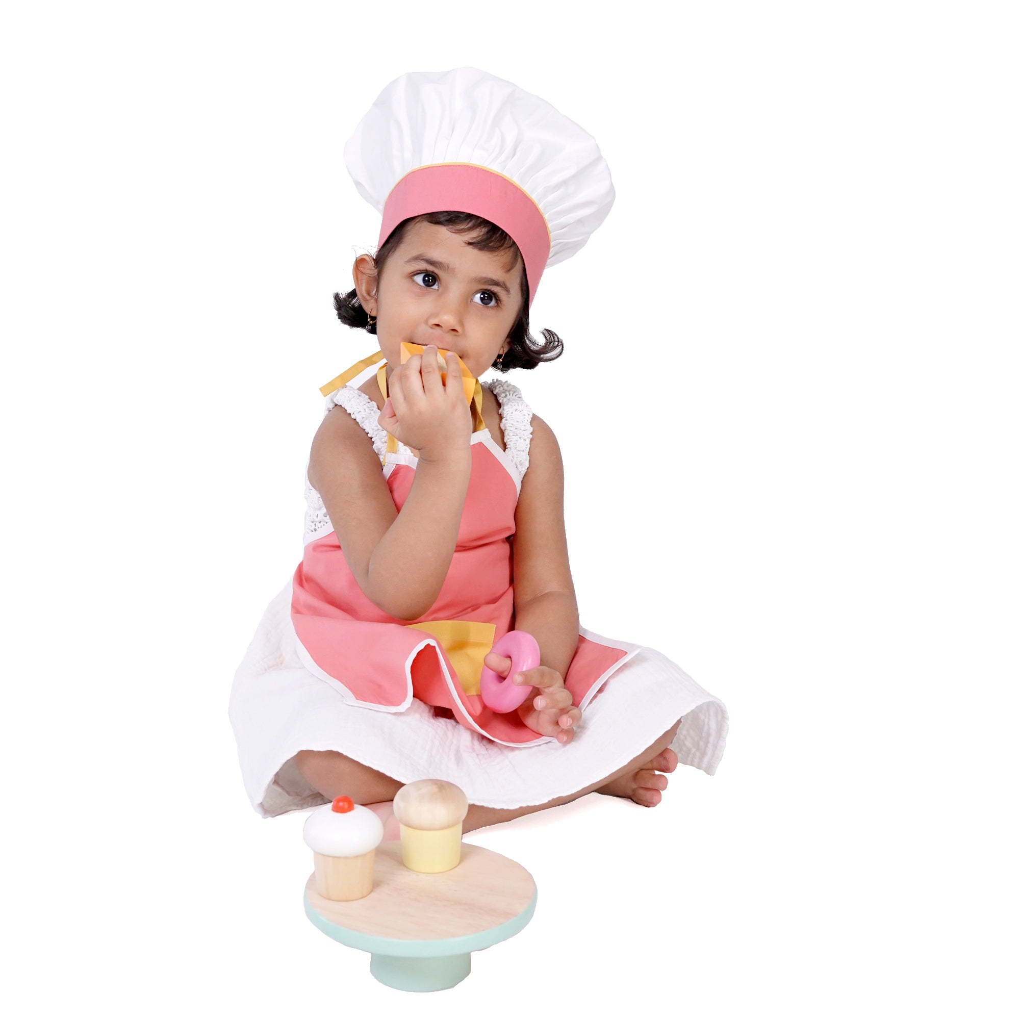 CHEF HAT APRON AND SWEETIE PIE DESSERT BUNDLE BOX