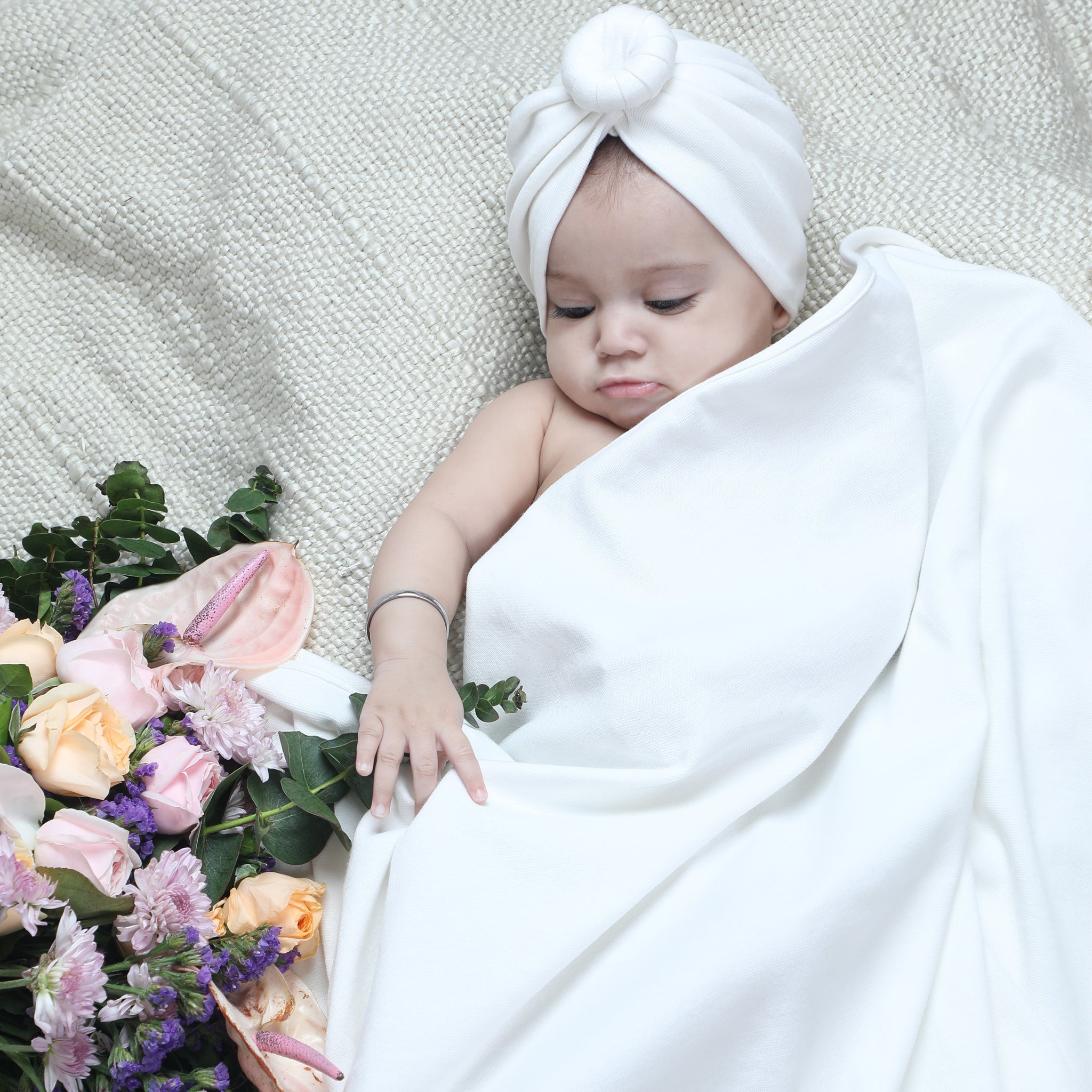 GUITAR RATTLE AND CREAM SWADDLE BLANKET BUNDLE BOX