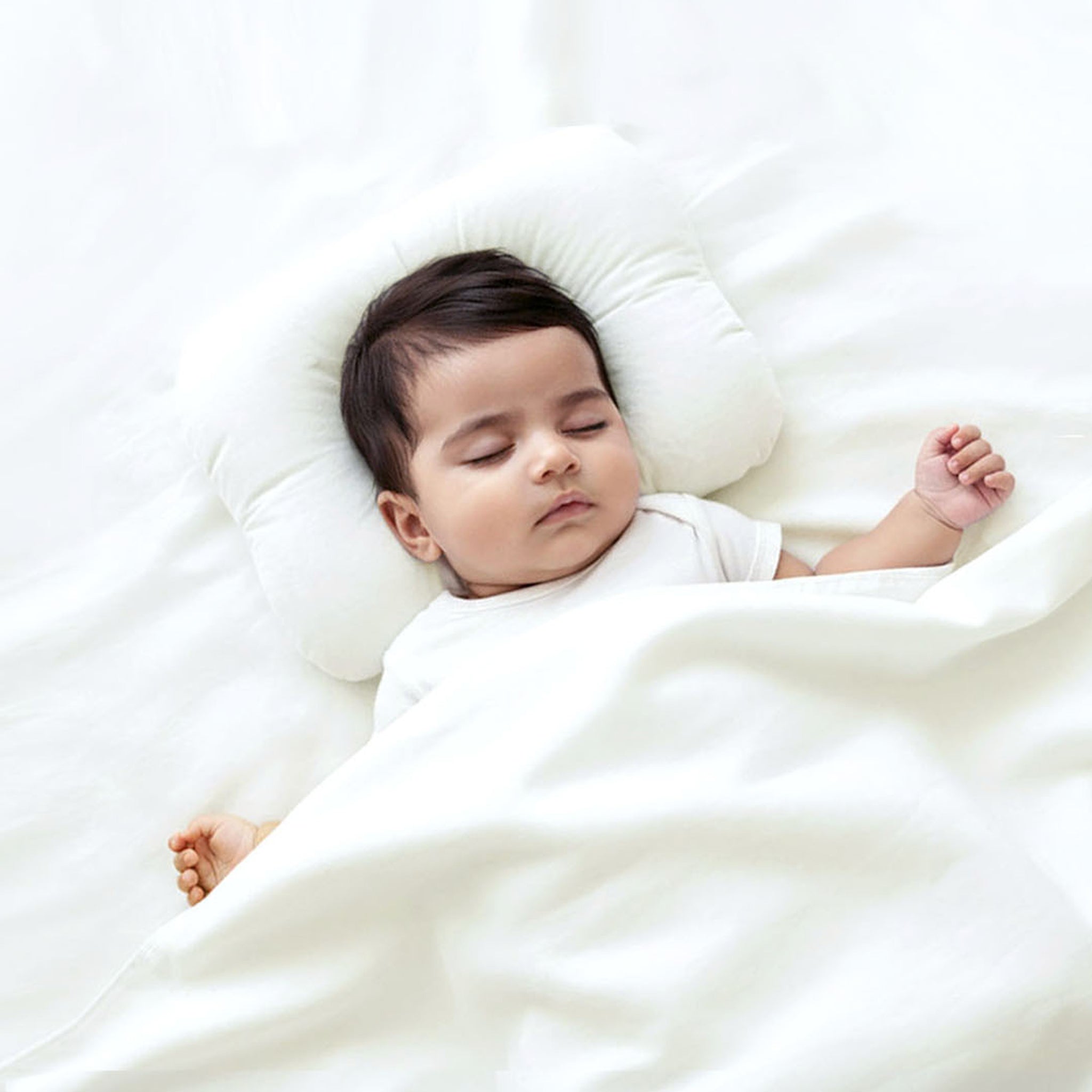 CREAM NESTO PAD DONUT PILLOW