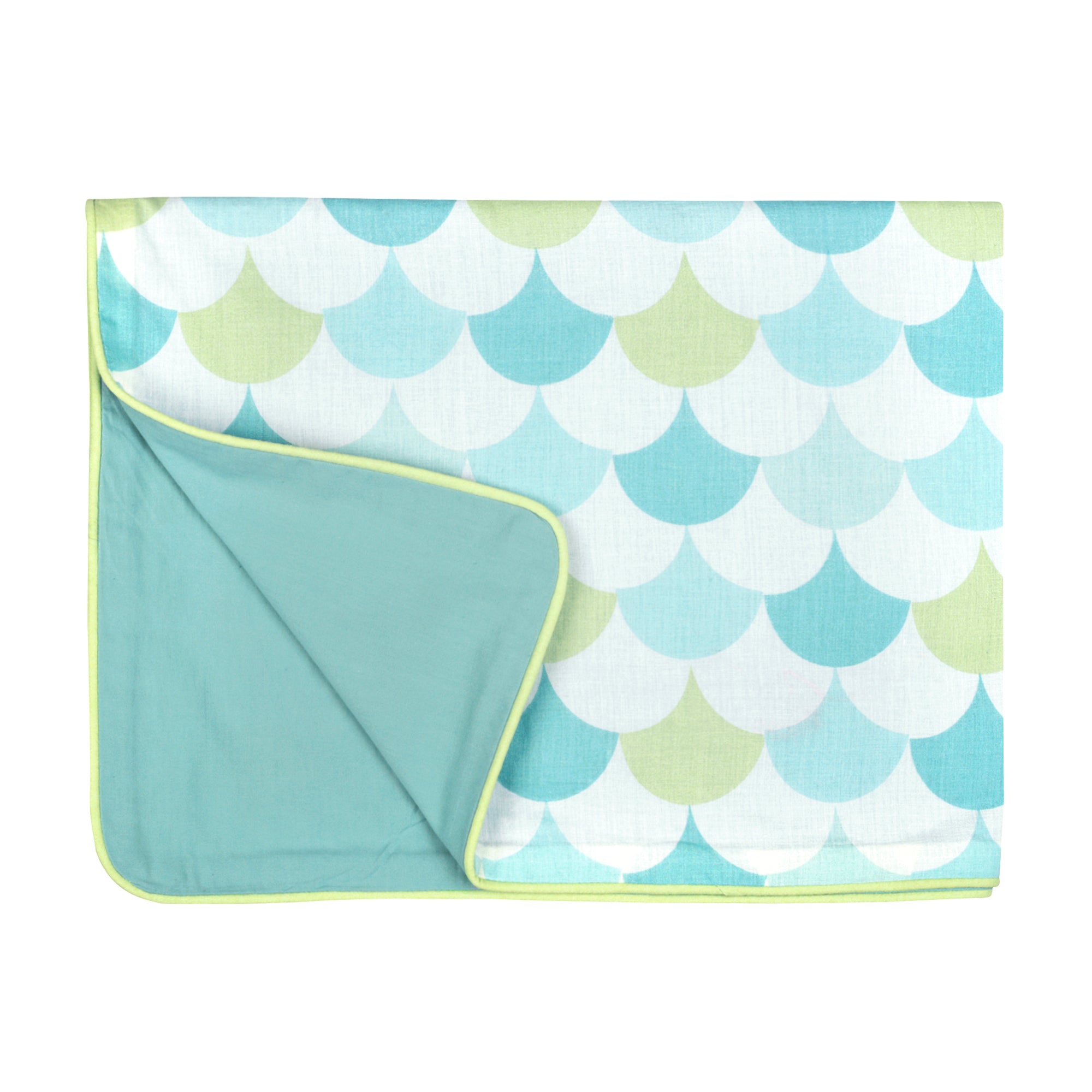 MELLOW GREEN SCALLOP COTTON BLANKET