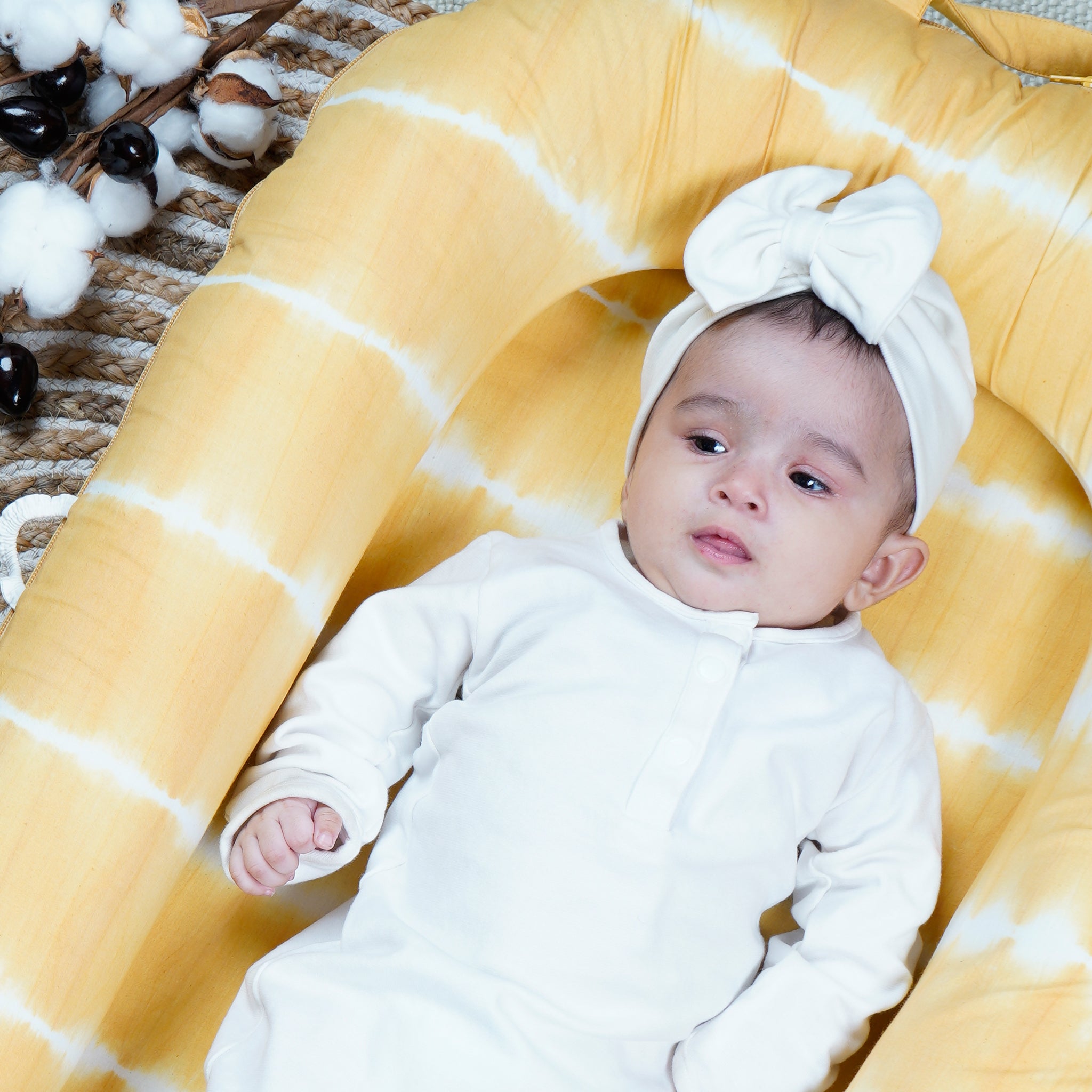 CREAM BOW TURBAN