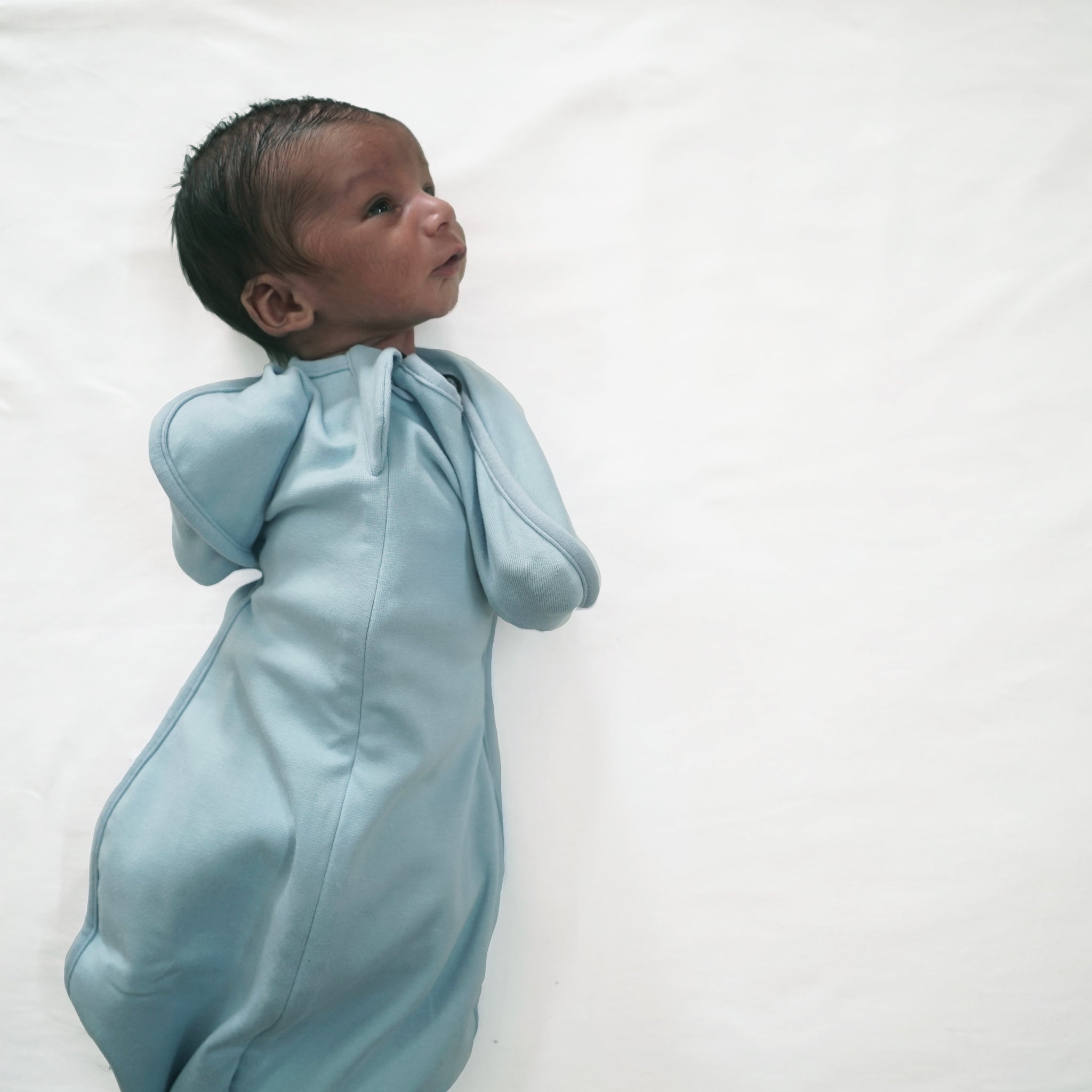 DUSK BLUE SLEEPING POD SWADDLE FOR BABIES