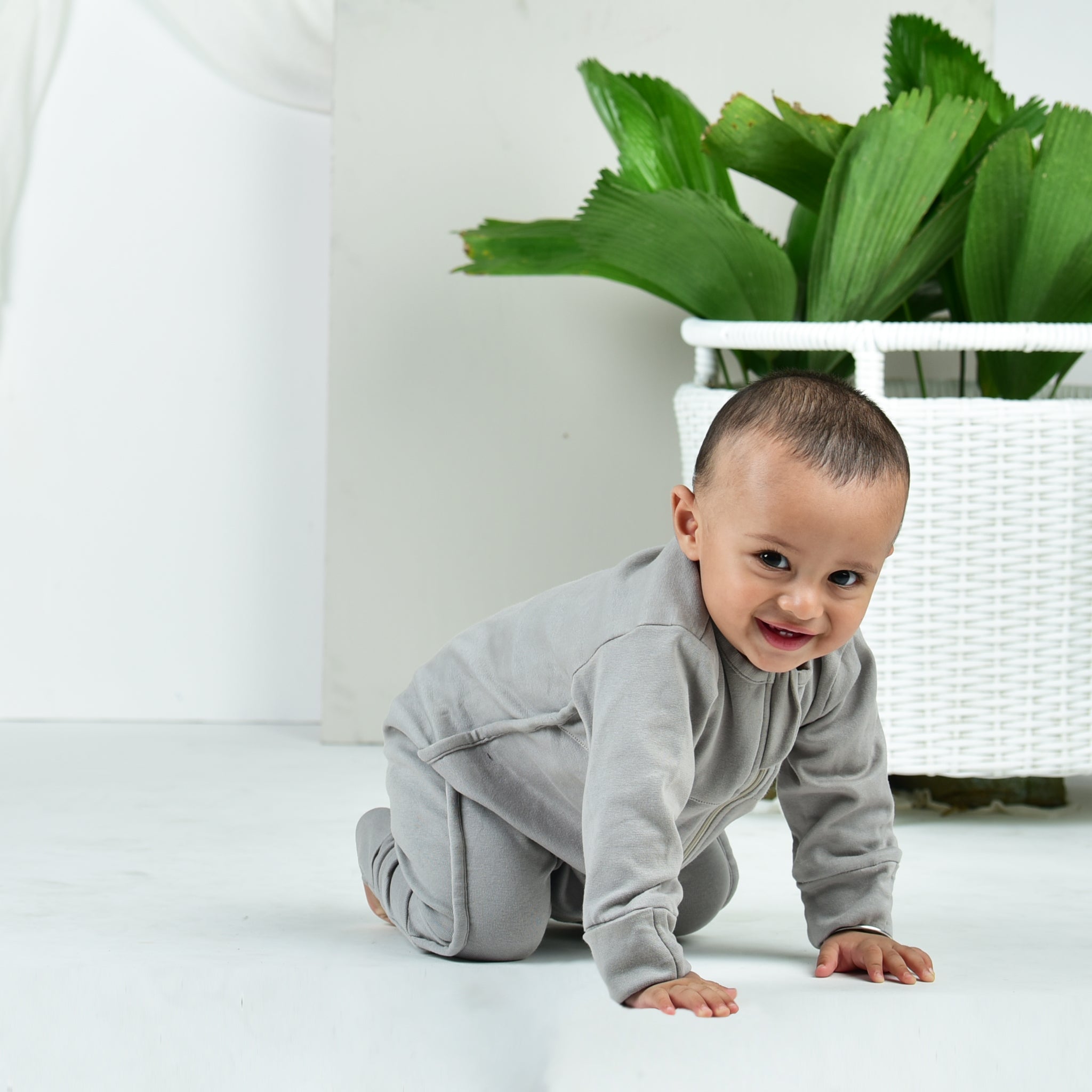 SMOKY GREY SLEEPSUIT