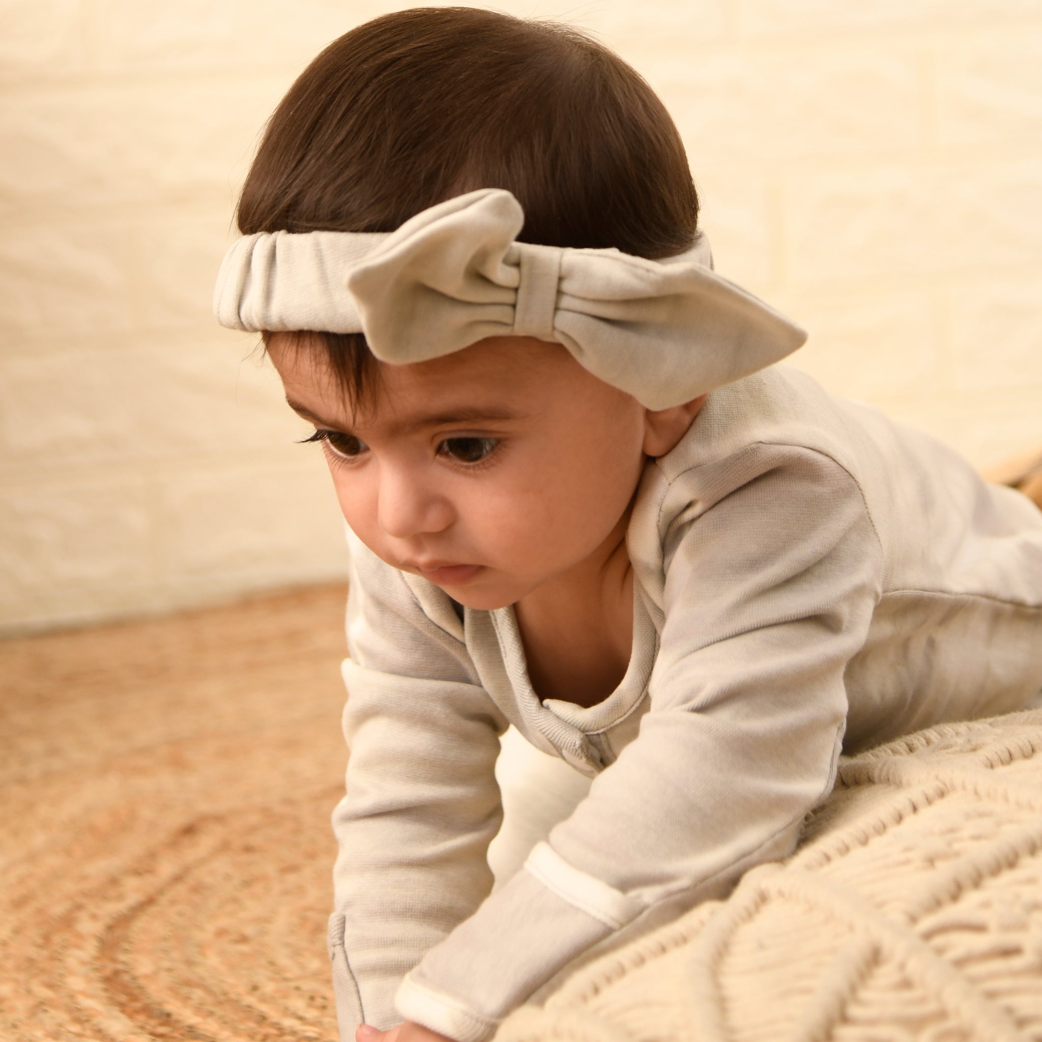SMOKY GREY BOW HEADBAND