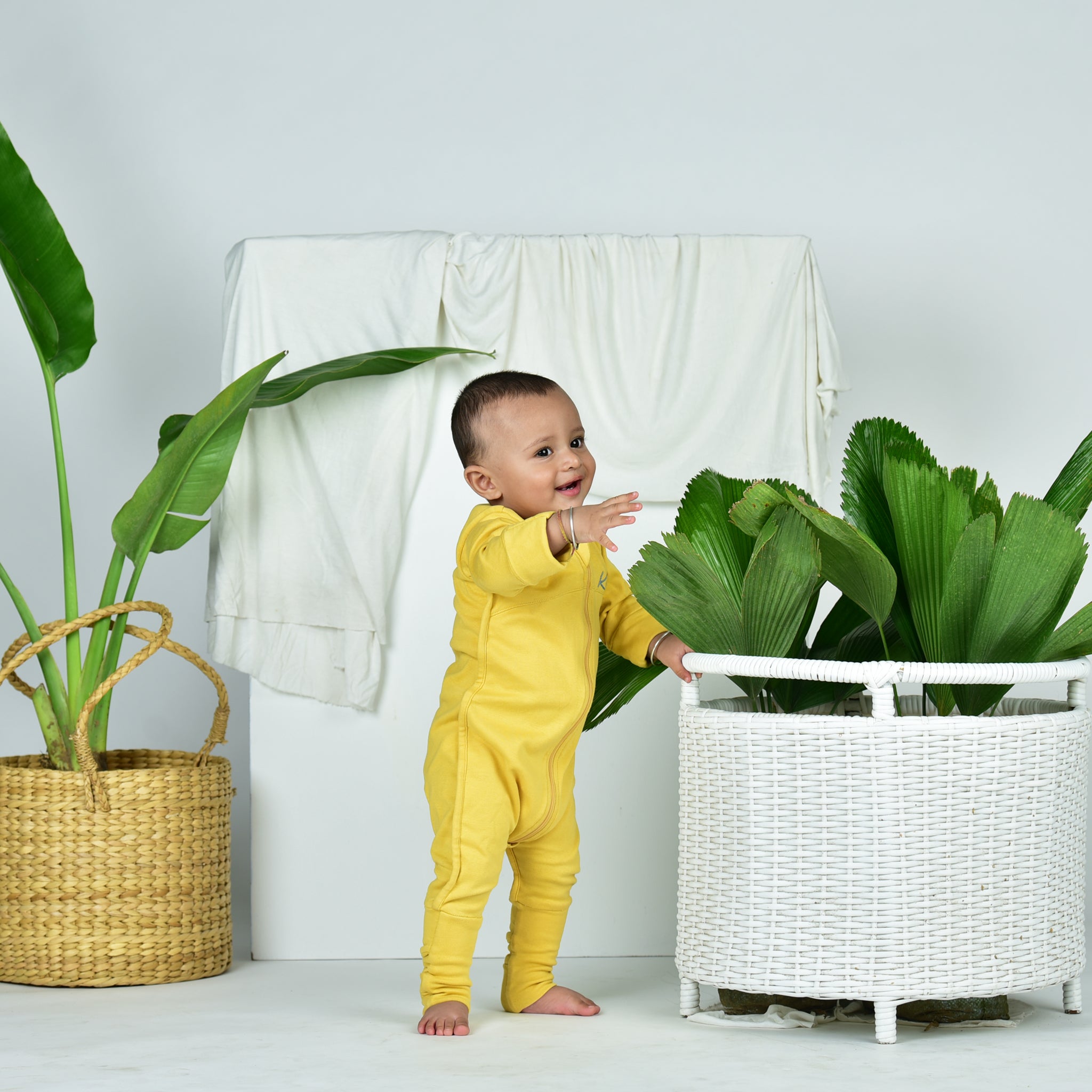 YOLK YELLOW ROSE SLEEPSUIT