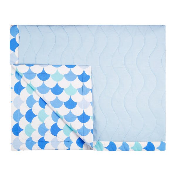 BABY BLUE SCALLOP QUILT