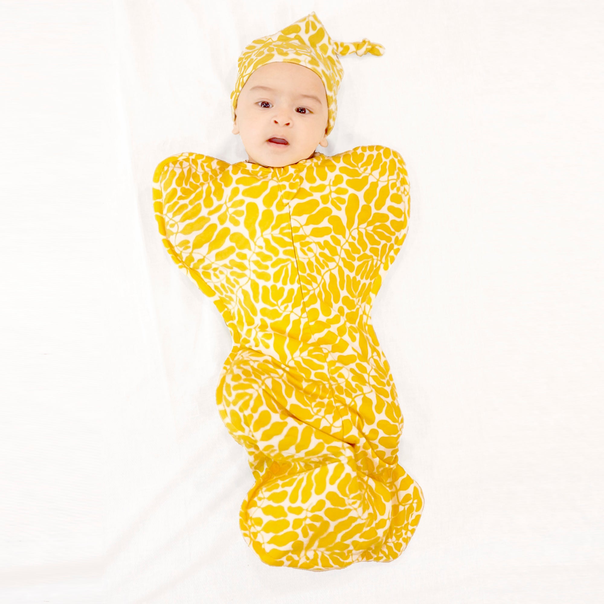 YOLK YELLOW FERN SLEEPING POD SWADDLE FOR BABIES