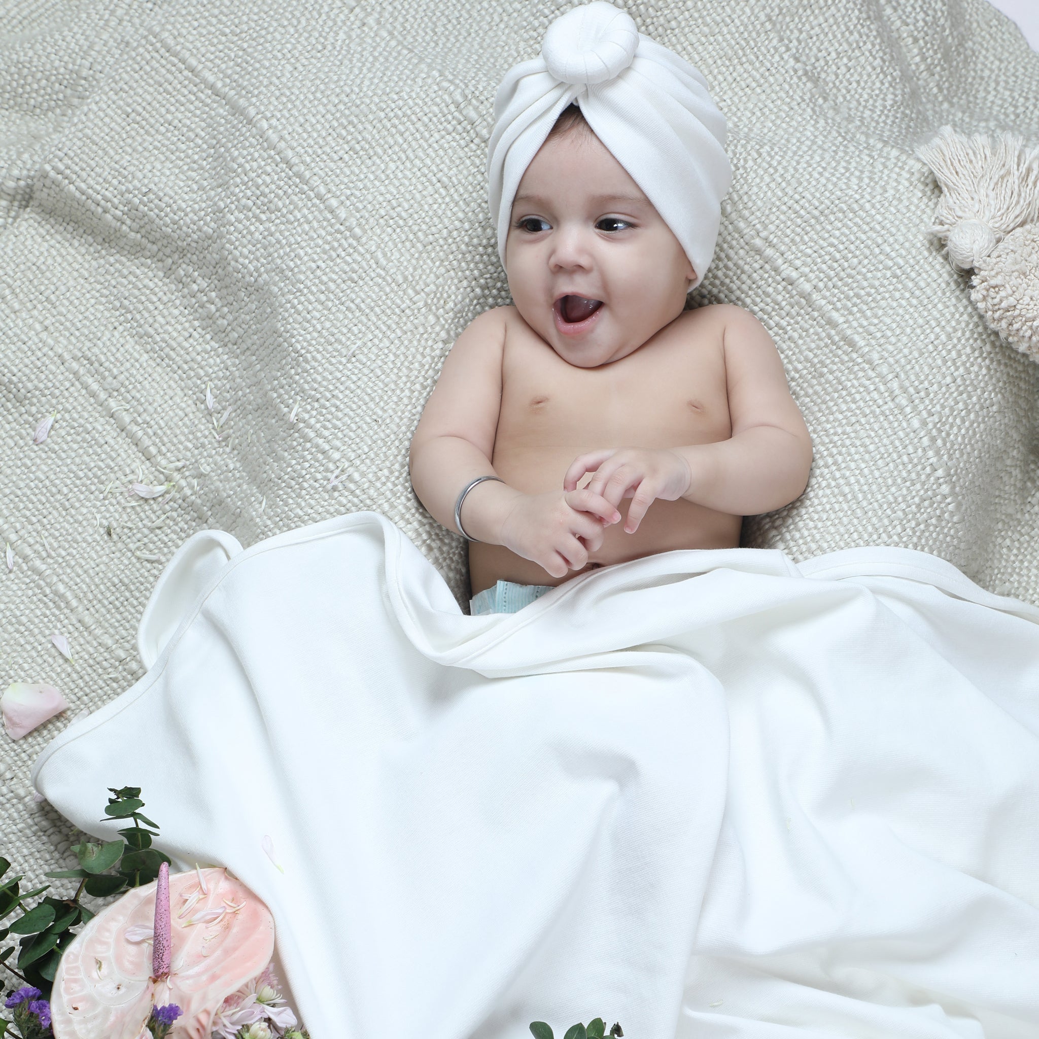 CREAM STRETCHY JERSEY SWADDLE BLANKET