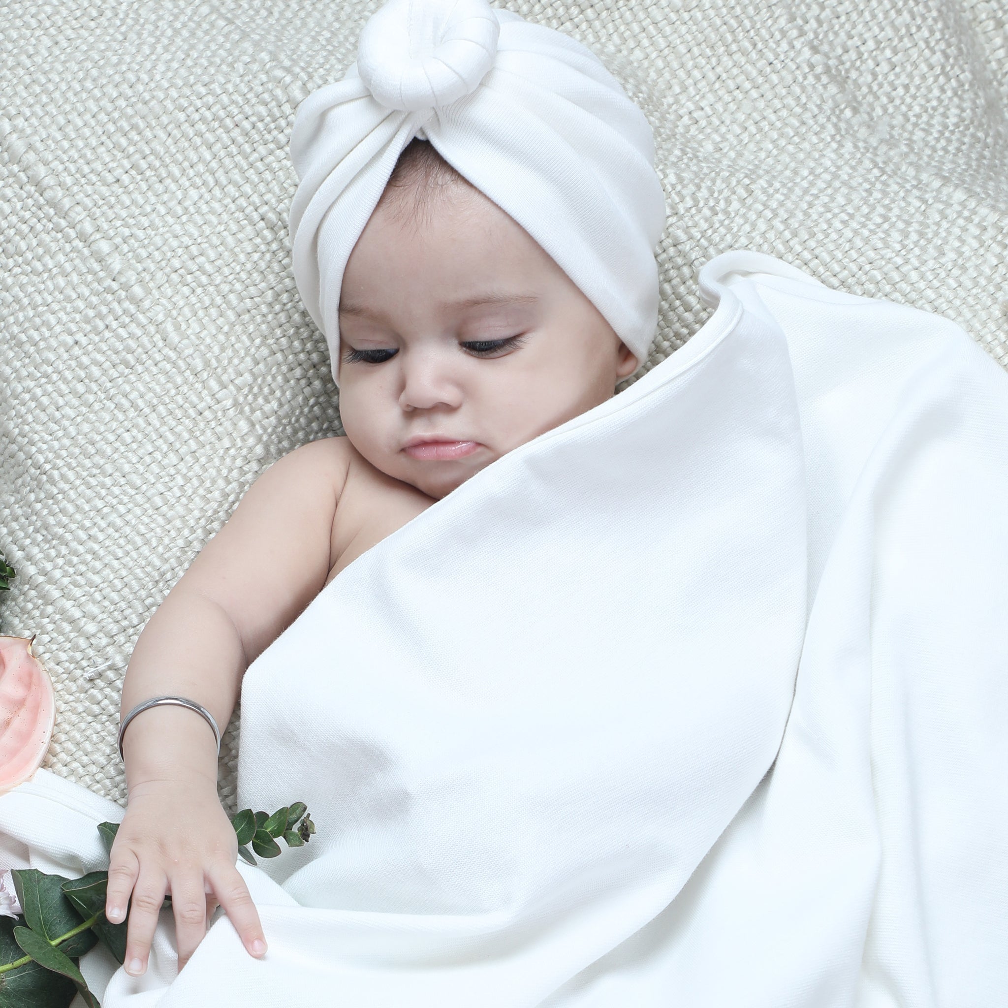 CREAM STRETCHY JERSEY SWADDLE BLANKET